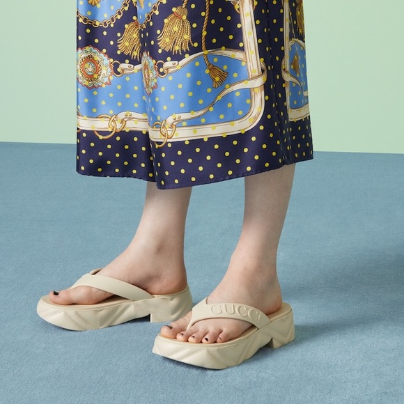 Gucci Women's Beige Rubber Platform Sandals - Picture 1 of 9